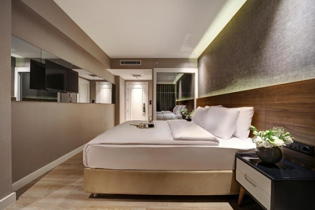 Dora Pera Hotel 9