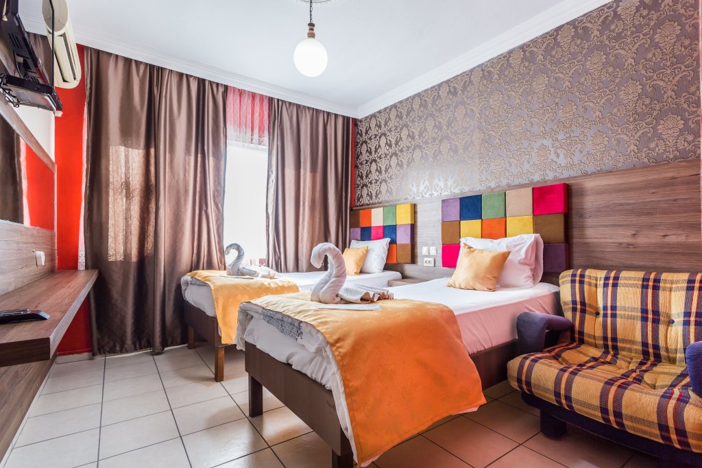 Hotel Twenty 13