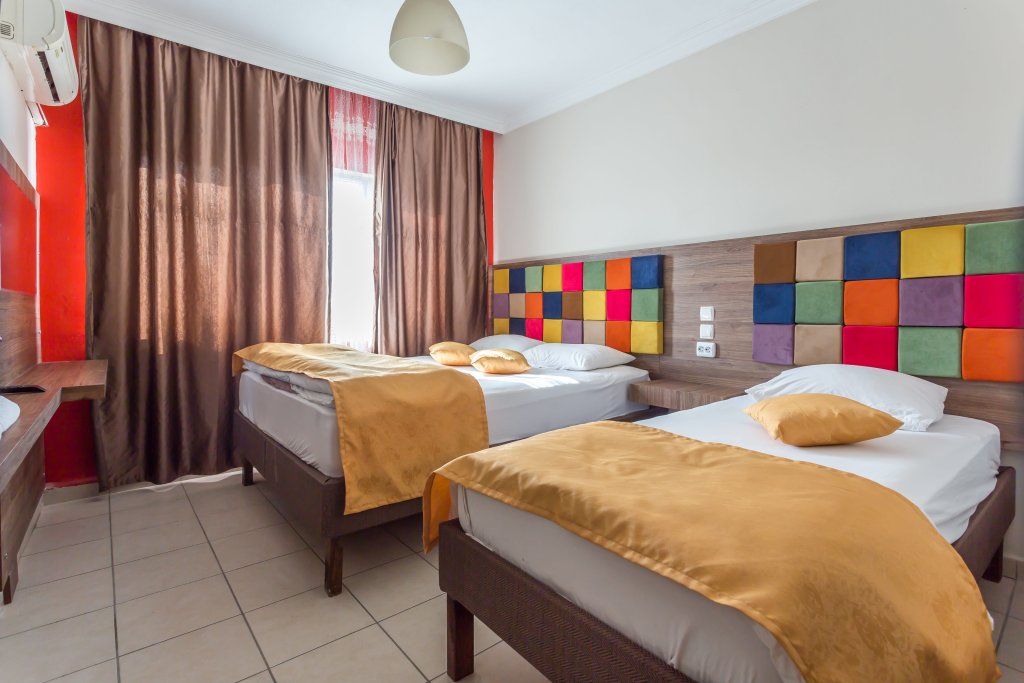 Hotel Twenty 19