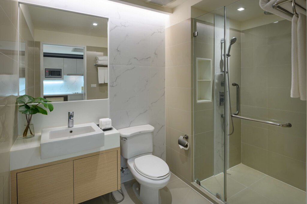 Phachara Suites Sukhumvit 13