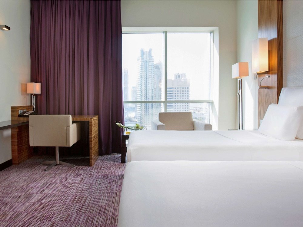 Pullman Dubai Jumeirah Lakes Towers - Hotel and Residence 10