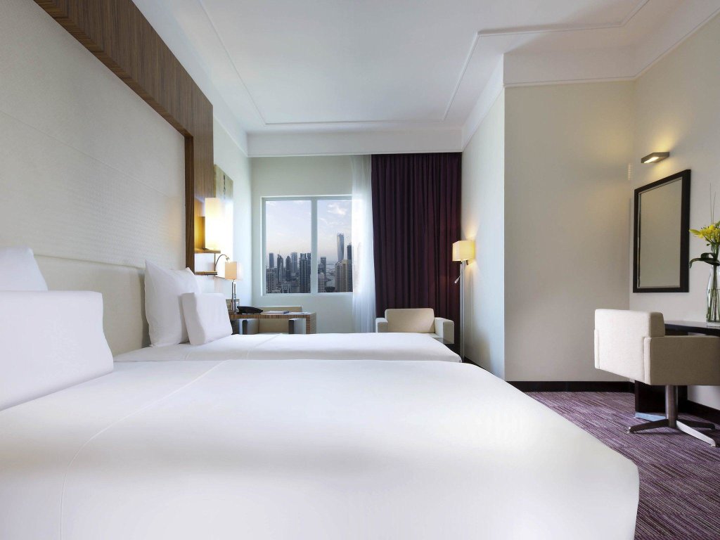 Pullman Dubai Jumeirah Lakes Towers - Hotel and Residence 11