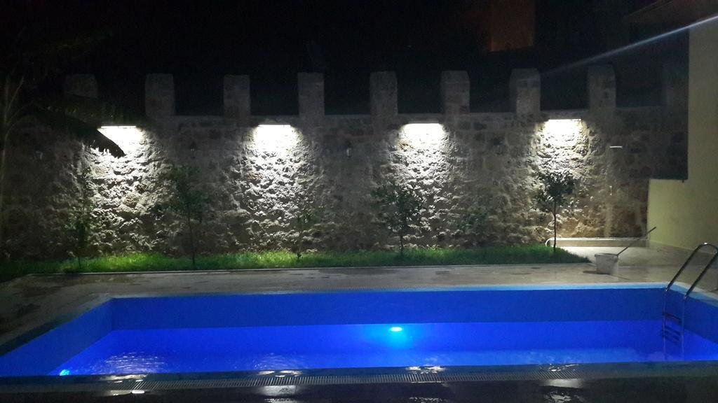 Hadrian Gate Hotel 18