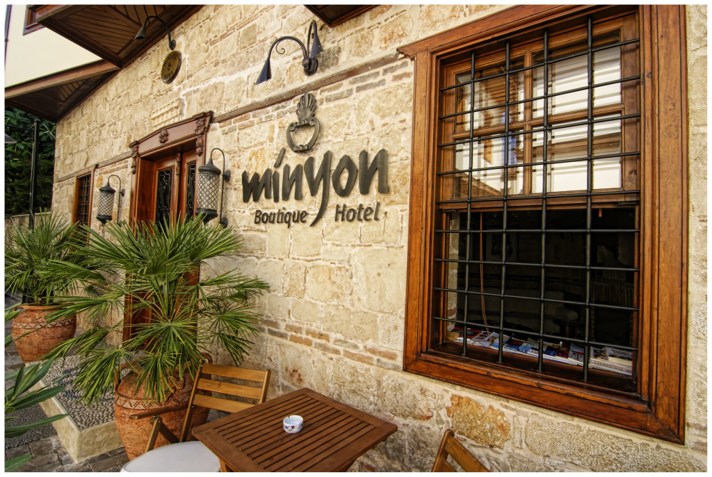 Minyon Hotel 5