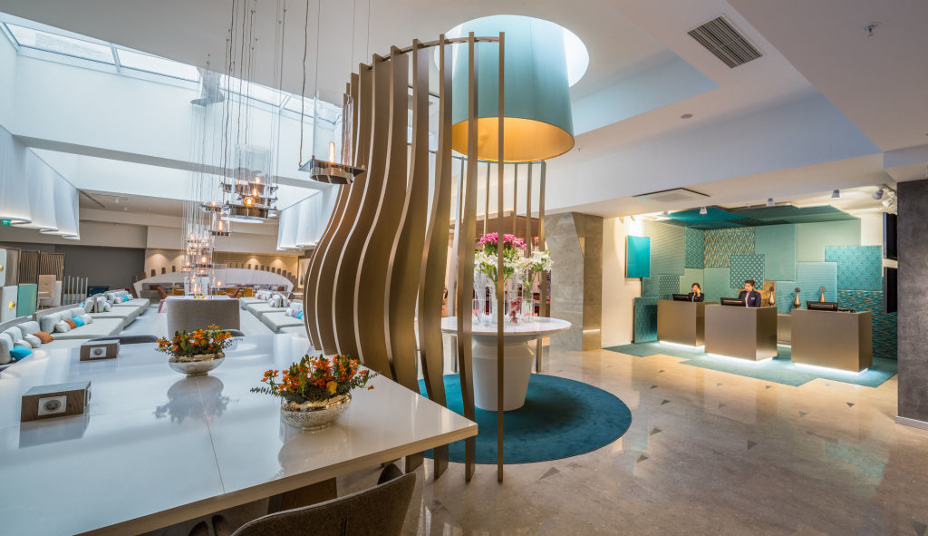 Novotel Istanbul Bosphorus 14