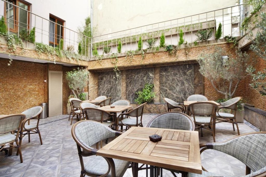 Grand Hotel De Pera 11