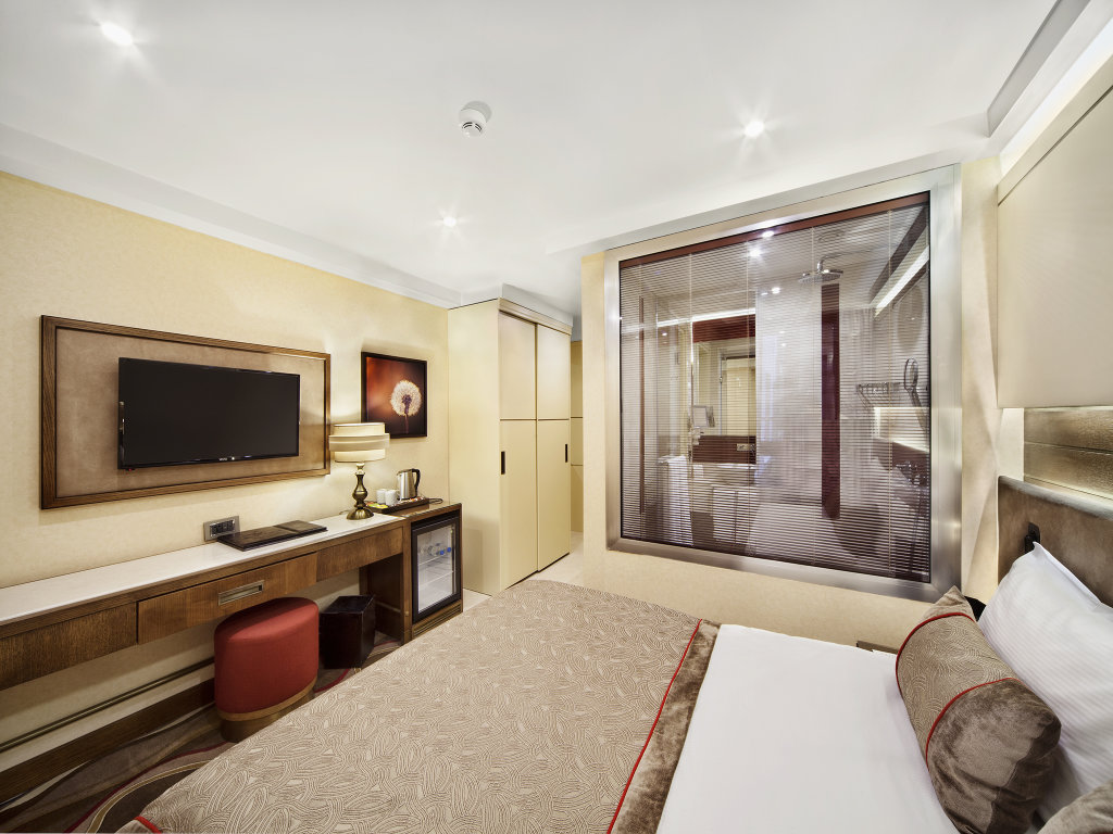 Grand Hotel De Pera 15