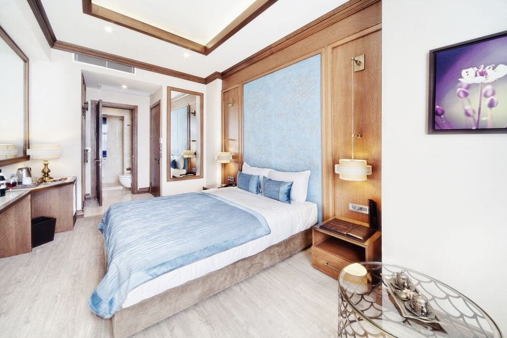 Grand Hotel De Pera 3