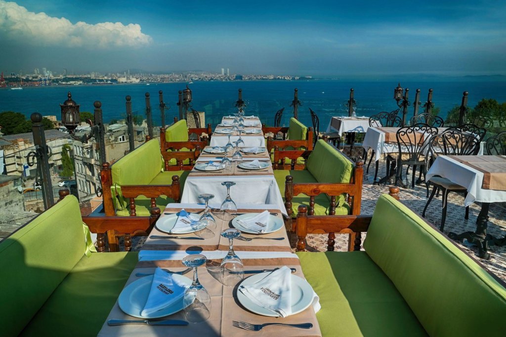 Mytra Hotel 24