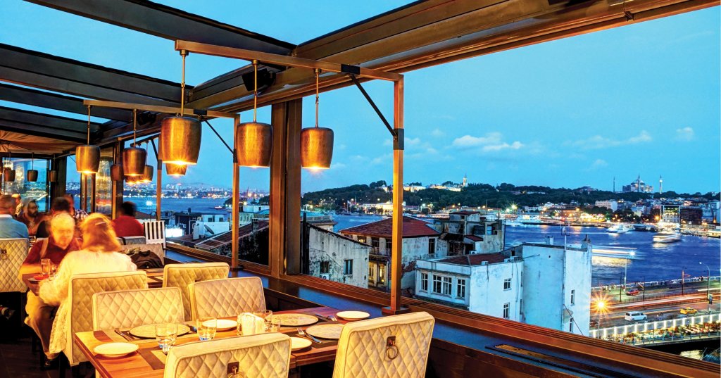 Momento Golden Horn Hotel 10