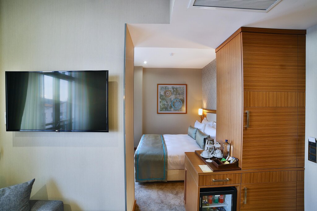 Momento Golden Horn Hotel 18