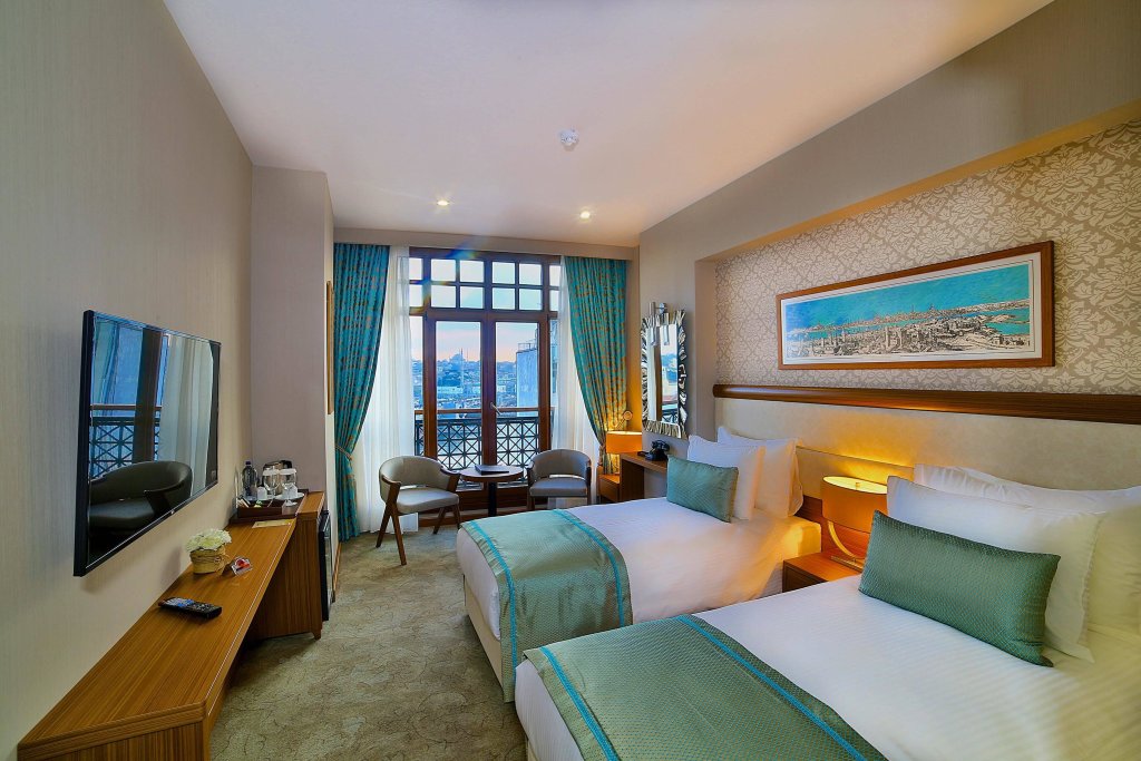 Momento Golden Horn Hotel 23