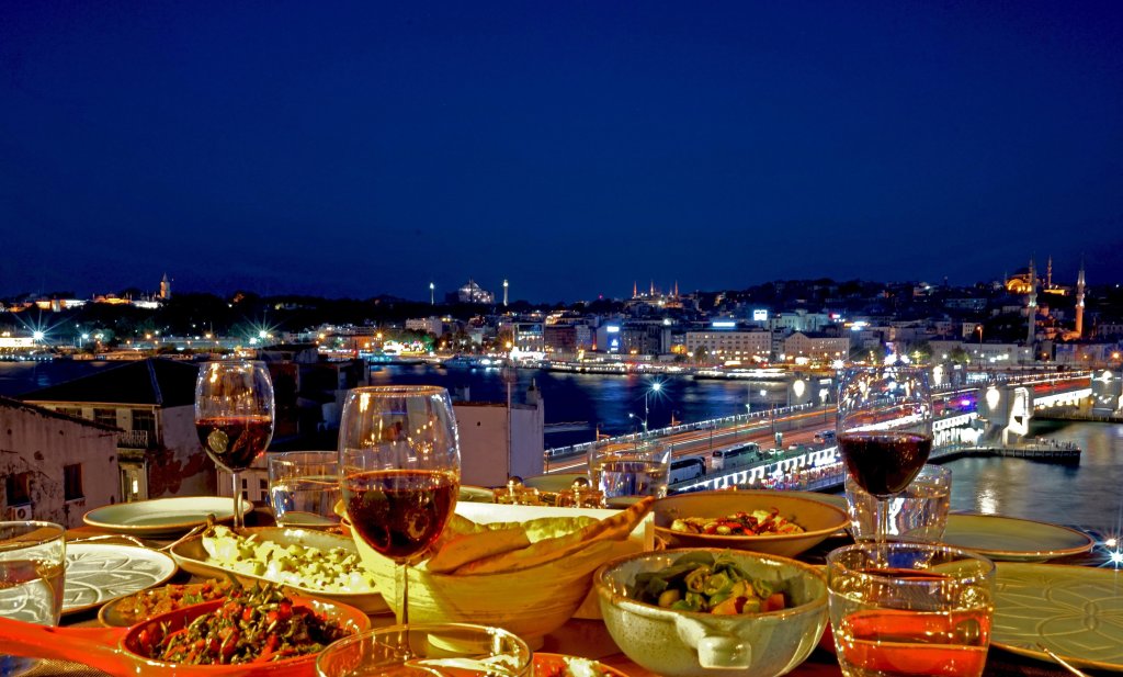 Momento Golden Horn Hotel 8
