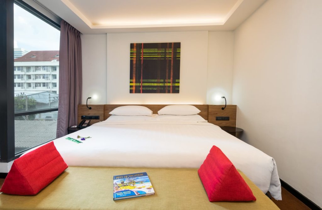 Maitria Mode Sukhumvit 15 Bangkok 3