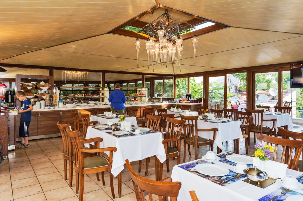 Zeynep Sultan Hotel 16
