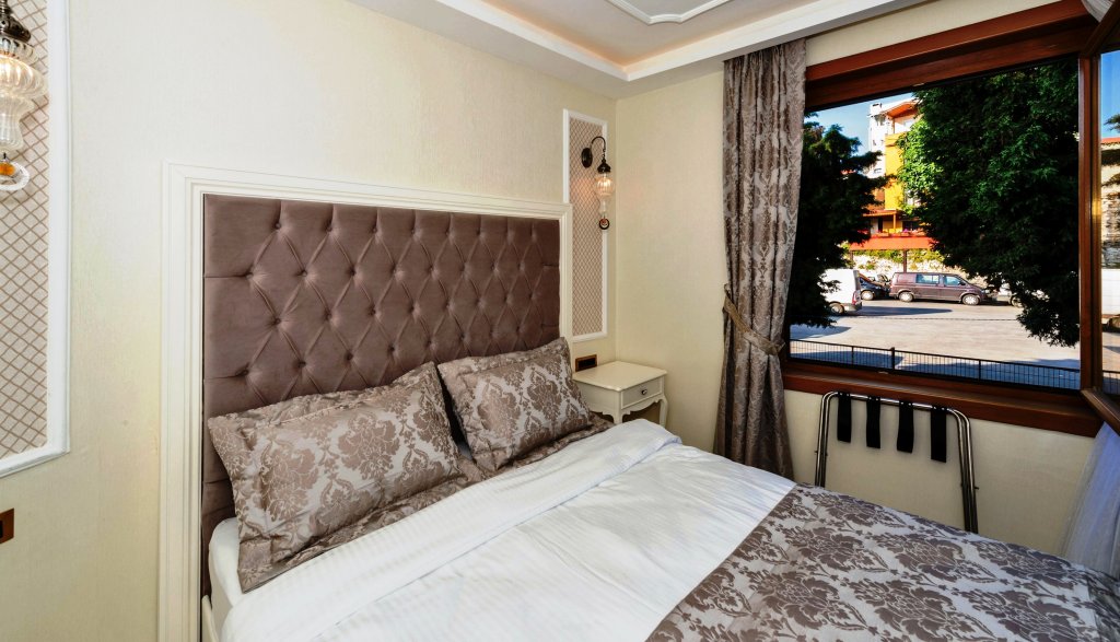 Zeynep Sultan Hotel 18