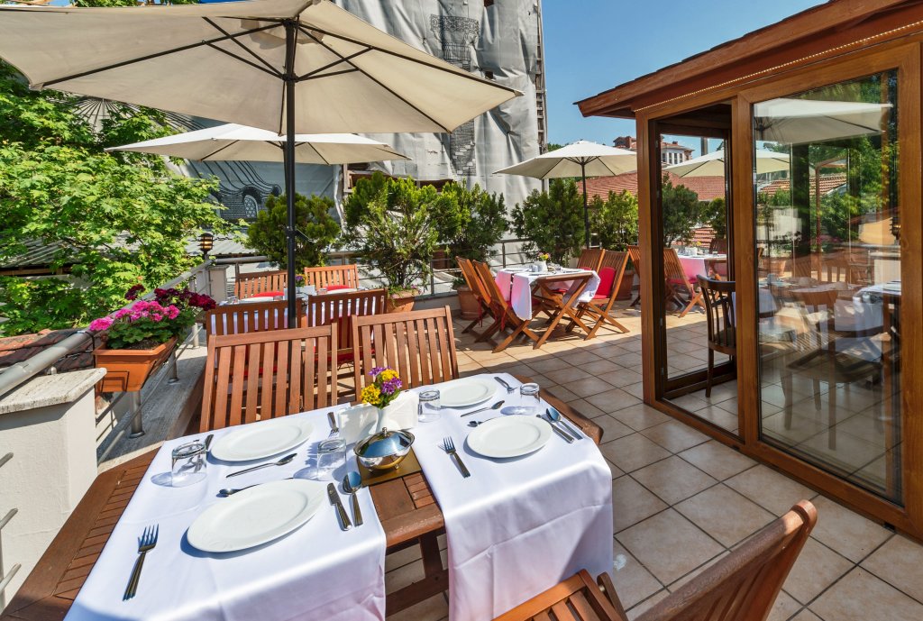 Zeynep Sultan Hotel 23
