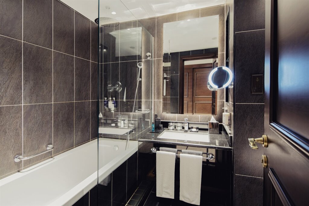 Dukes The Palm, a Royal Hideaway Hotel 23