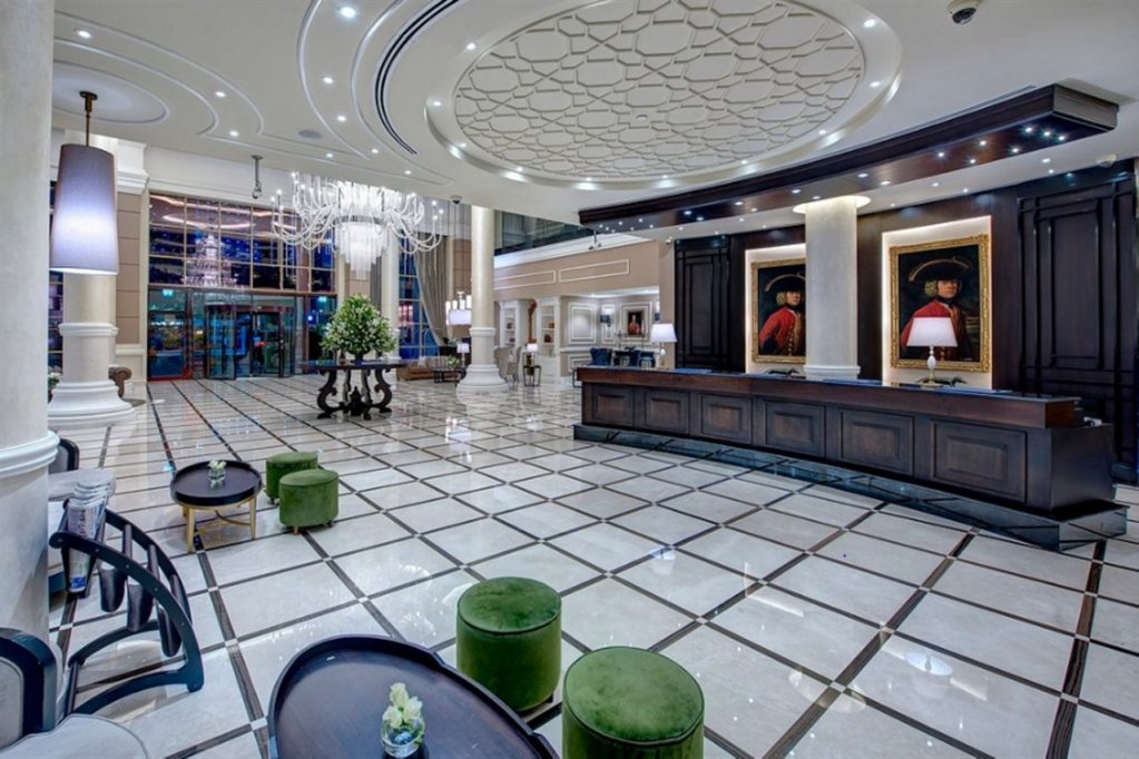 Dukes The Palm, a Royal Hideaway Hotel 3