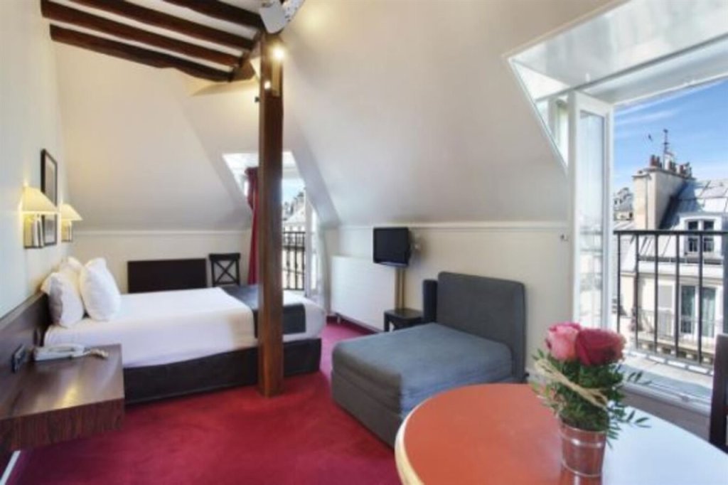 Hotel College De France 2