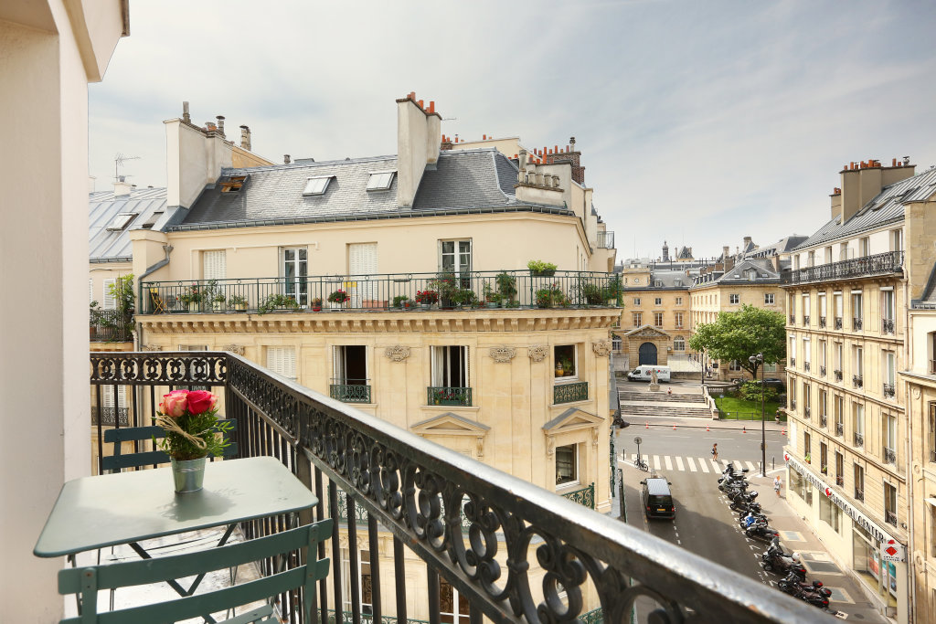 Hotel College De France 6