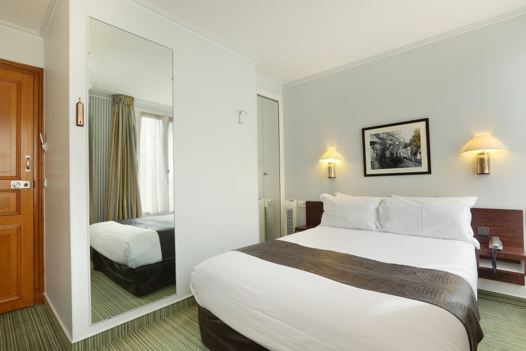 Hotel College De France 8