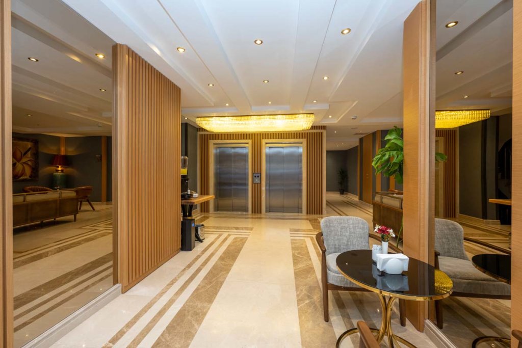 Freya Luxury Hotel 5