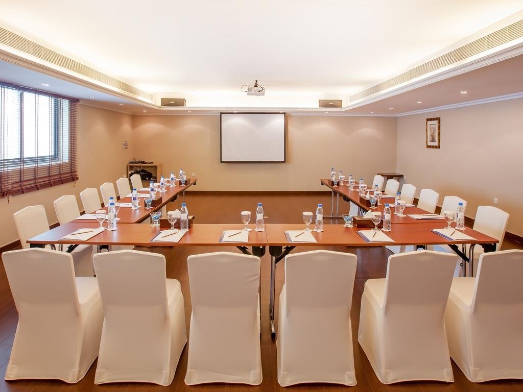 Howard Johnson Plaza By Wyndham Dubai Deira 15