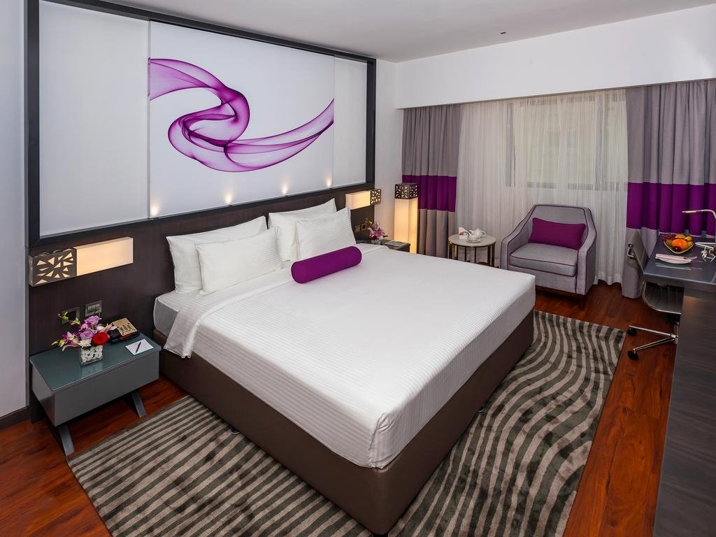 Howard Johnson Plaza By Wyndham Dubai Deira 4