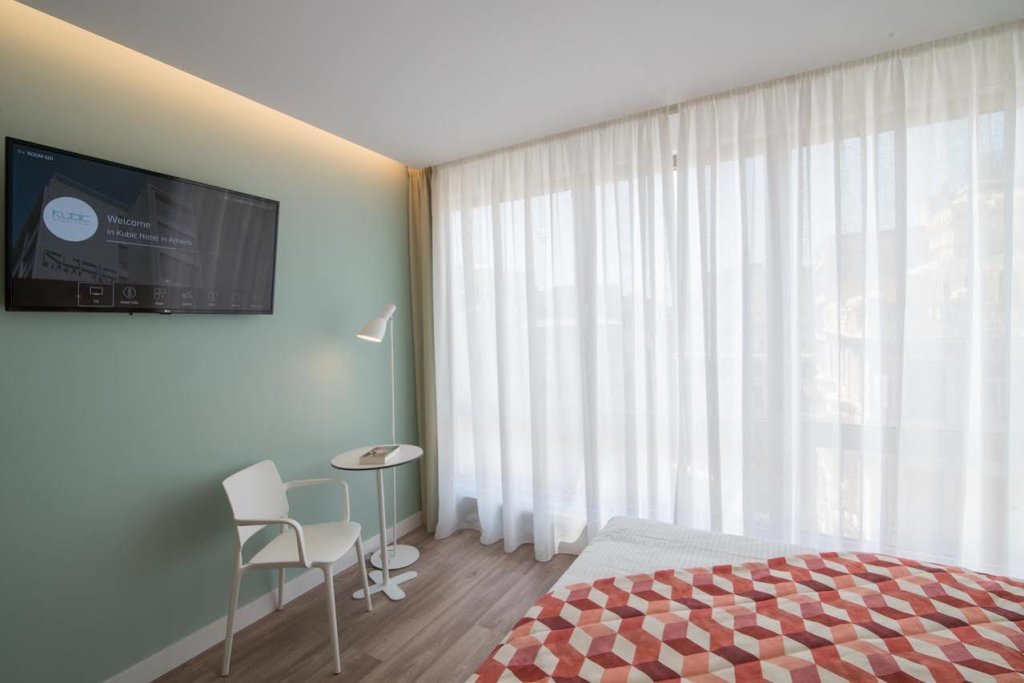 Kubic Athens, a member of Brown Hotels 11