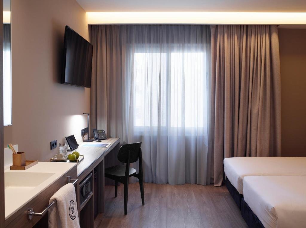 Kubic Athens, a member of Brown Hotels 14