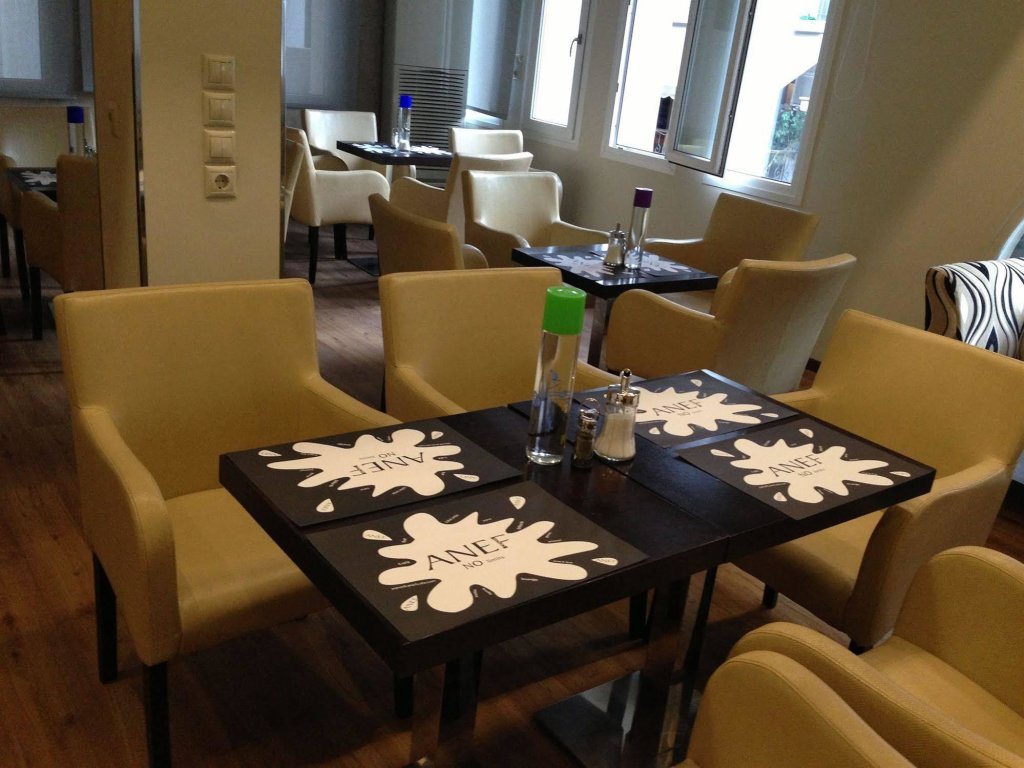 Cosmopolit Athens Hotel 13