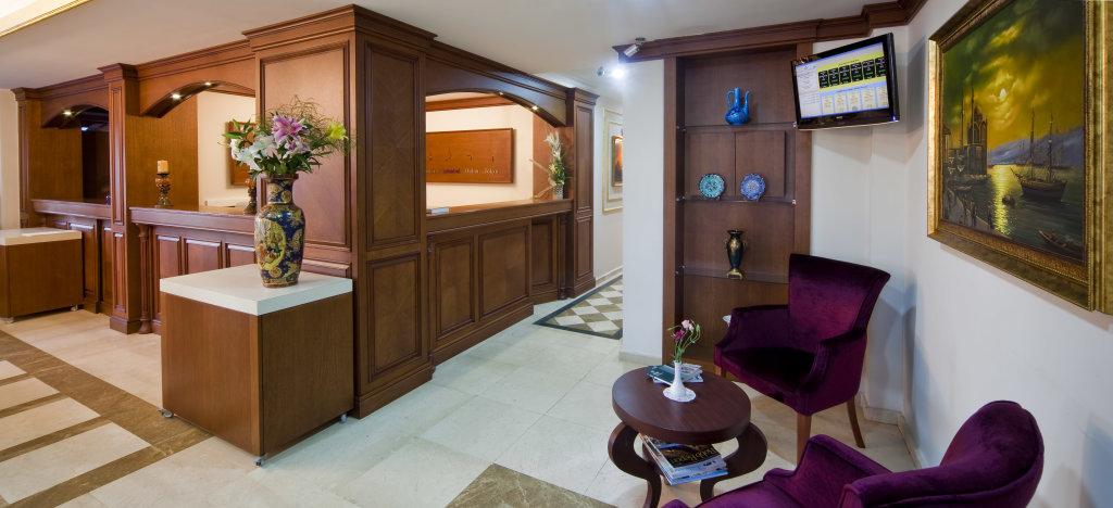 GLK PREMIER The Home Suites & Spa - Boutique Class 14