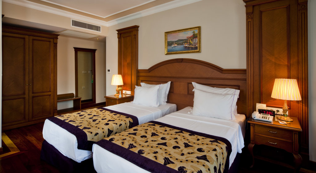 GLK PREMIER The Home Suites & Spa - Boutique Class 3