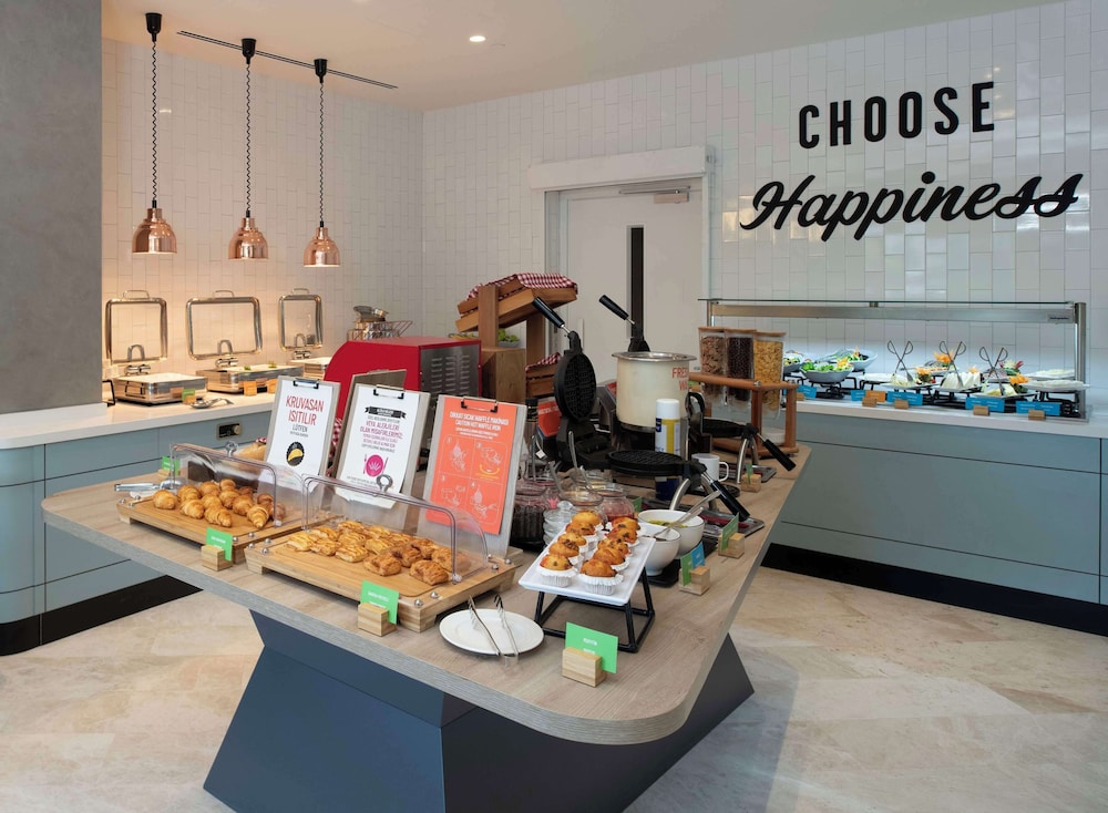 Hampton By Hilton Istanbul Merter 12