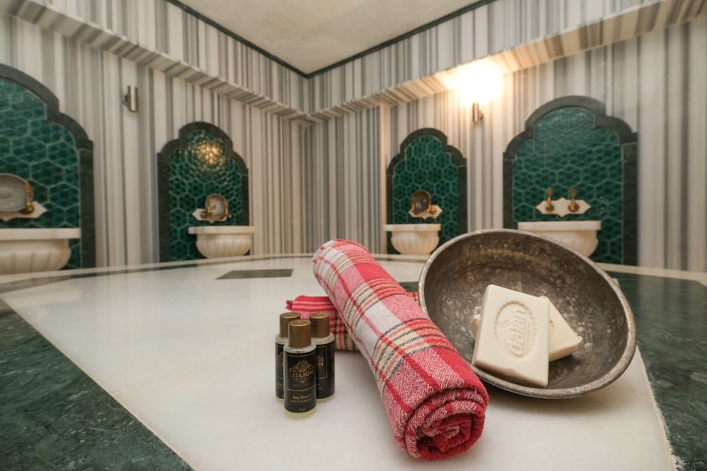 Les Lion Luxury Spa 1