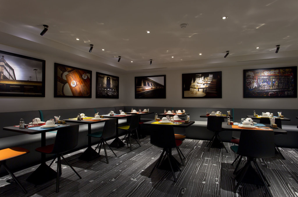 Hotel Atmospheres 12