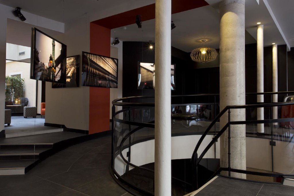 Hotel Atmospheres 8