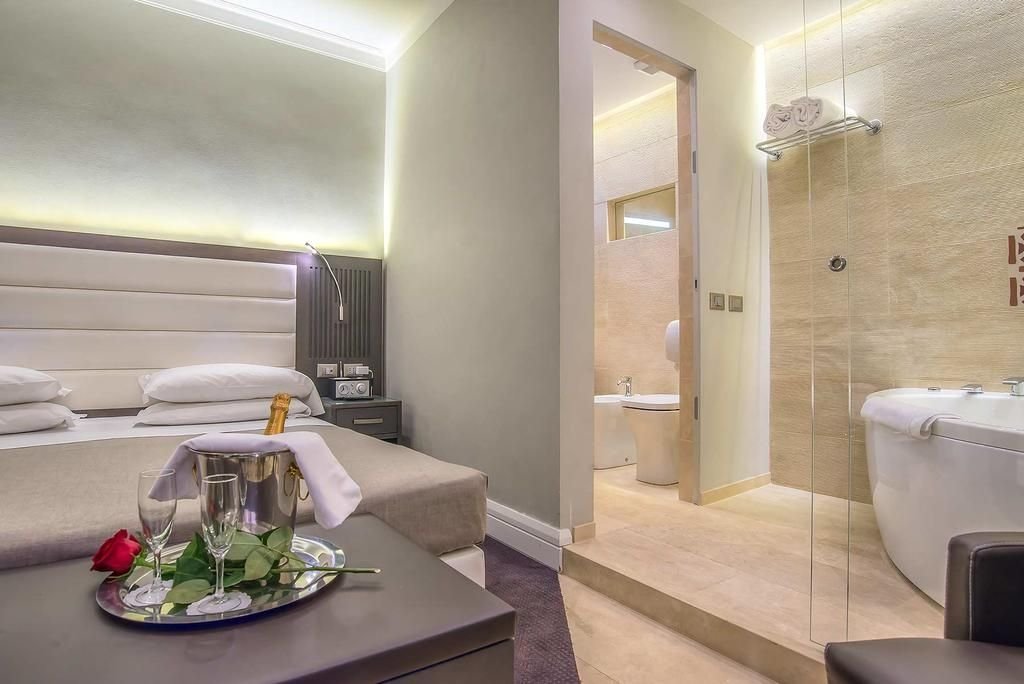 Hotel Accademia 13