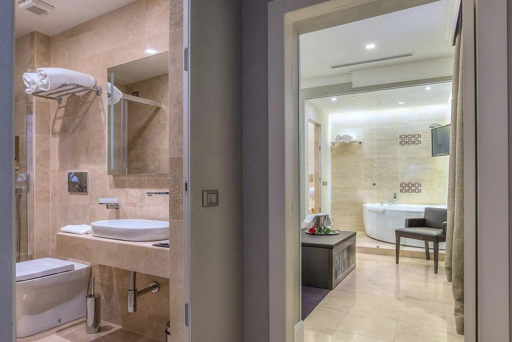 Hotel Accademia 9