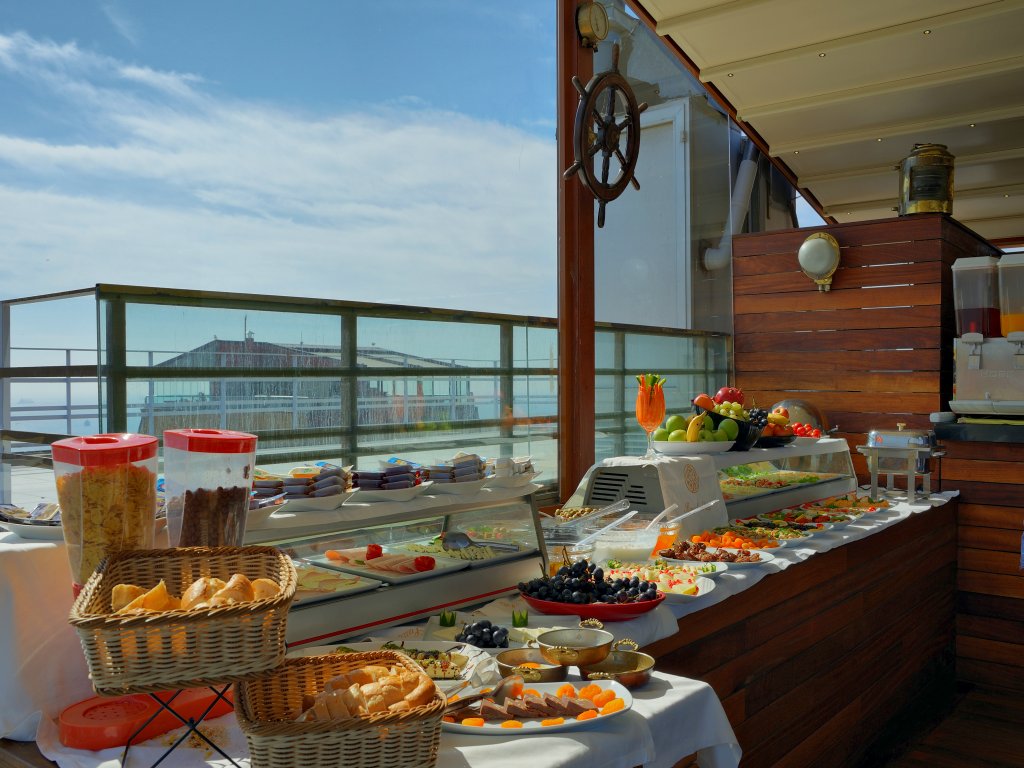 Burckin Hotel 21