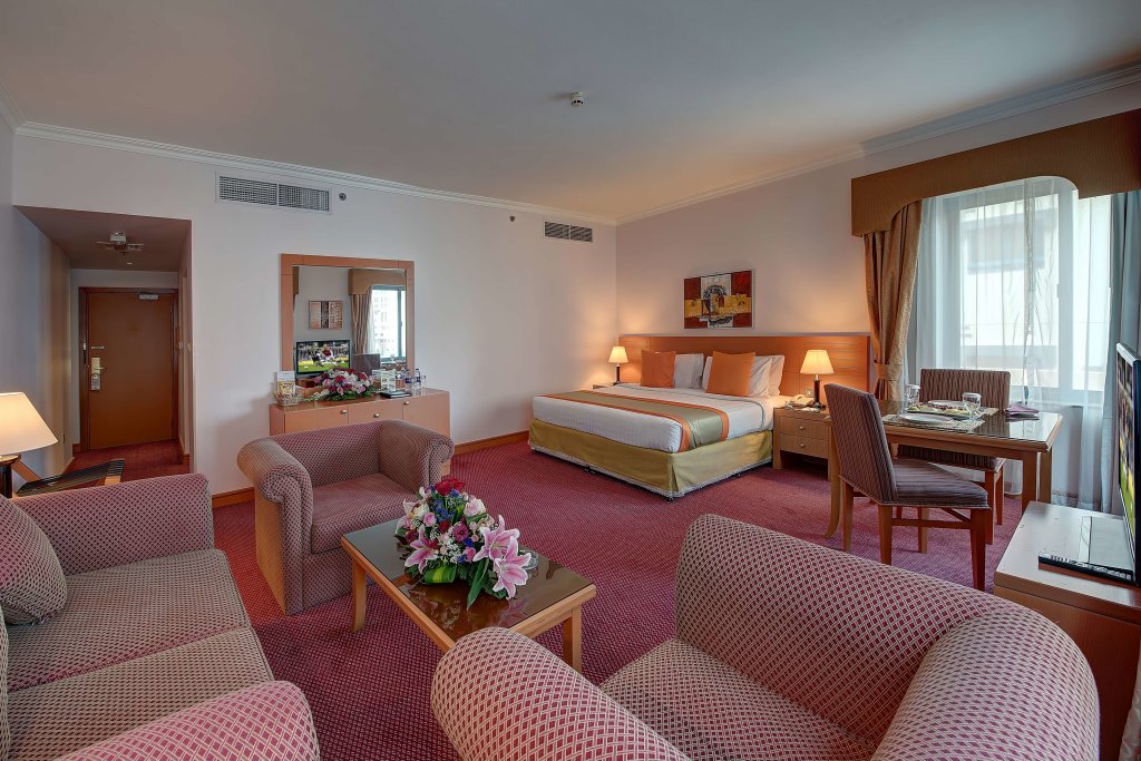 Golden Tulip Deira 12