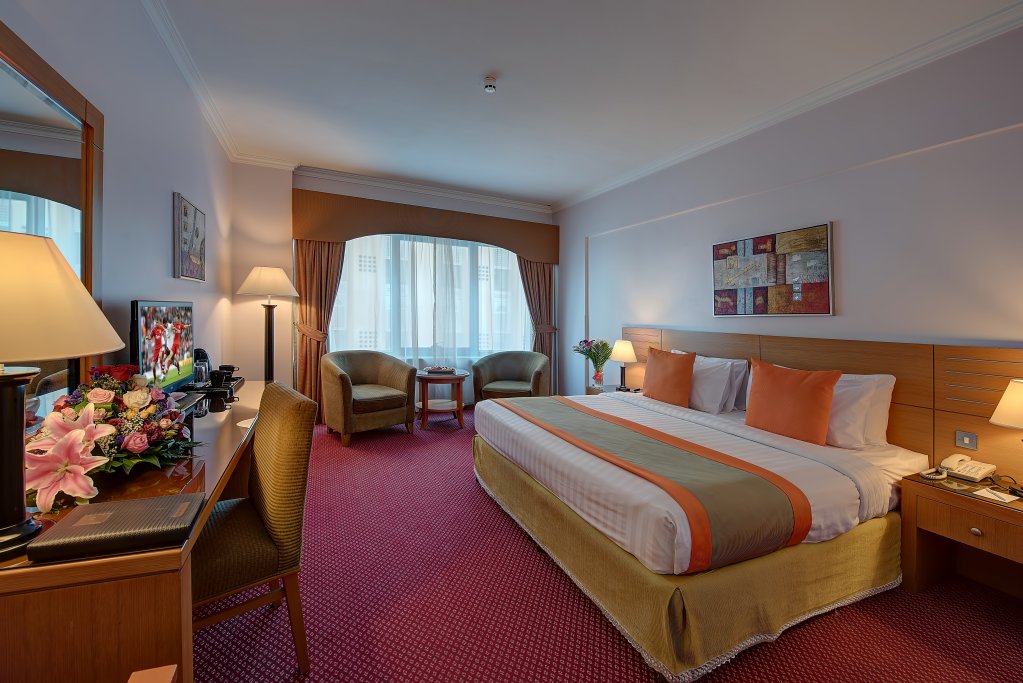 Golden Tulip Deira 7