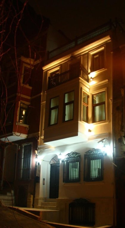 Metro Suites Taksim 12