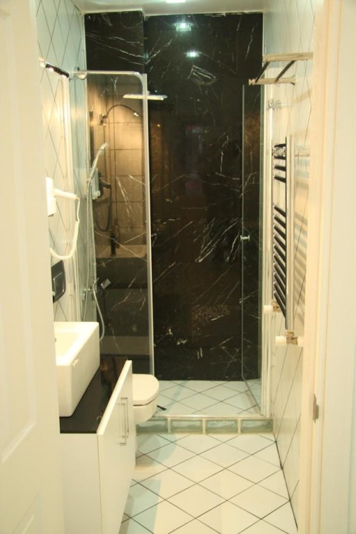Metro Suites Taksim 23