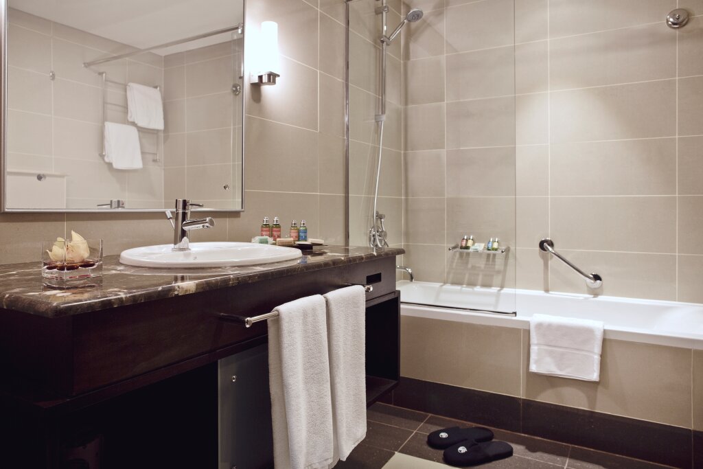 Radisson Blu Hotel, Dubai Barsha Heights 3