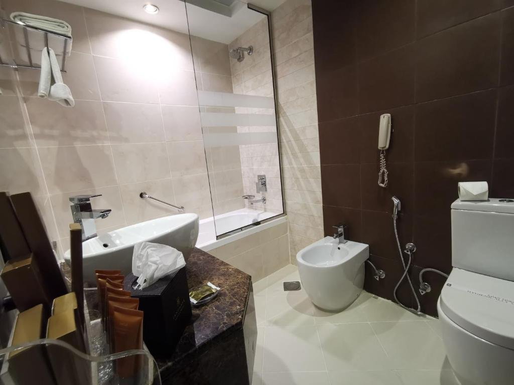 Landmark Grand Hotel 23