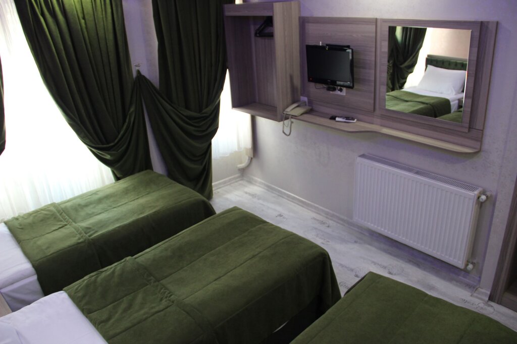 Kaya Madrid Hotel 24