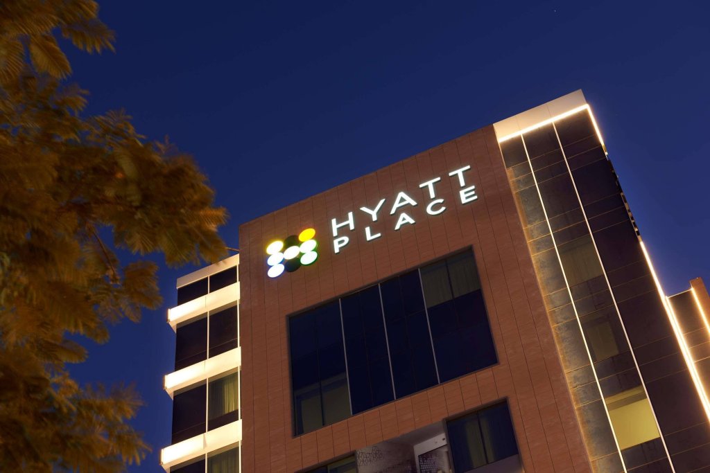 Hyatt Place Dubai Al Rigga 1
