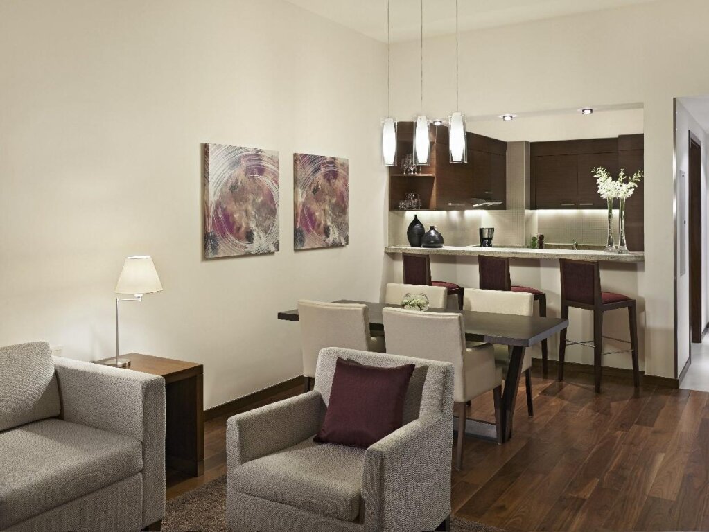 Hyatt Place Dubai Al Rigga 14